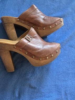 Women's Brown Leather Clog Mules - Brand Unspecified